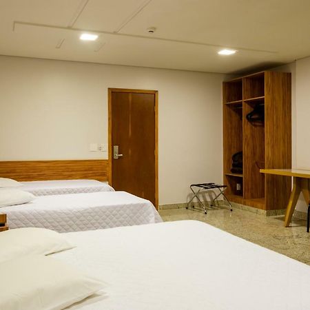 Lindoya Hotel Catalão Exteriör bild
