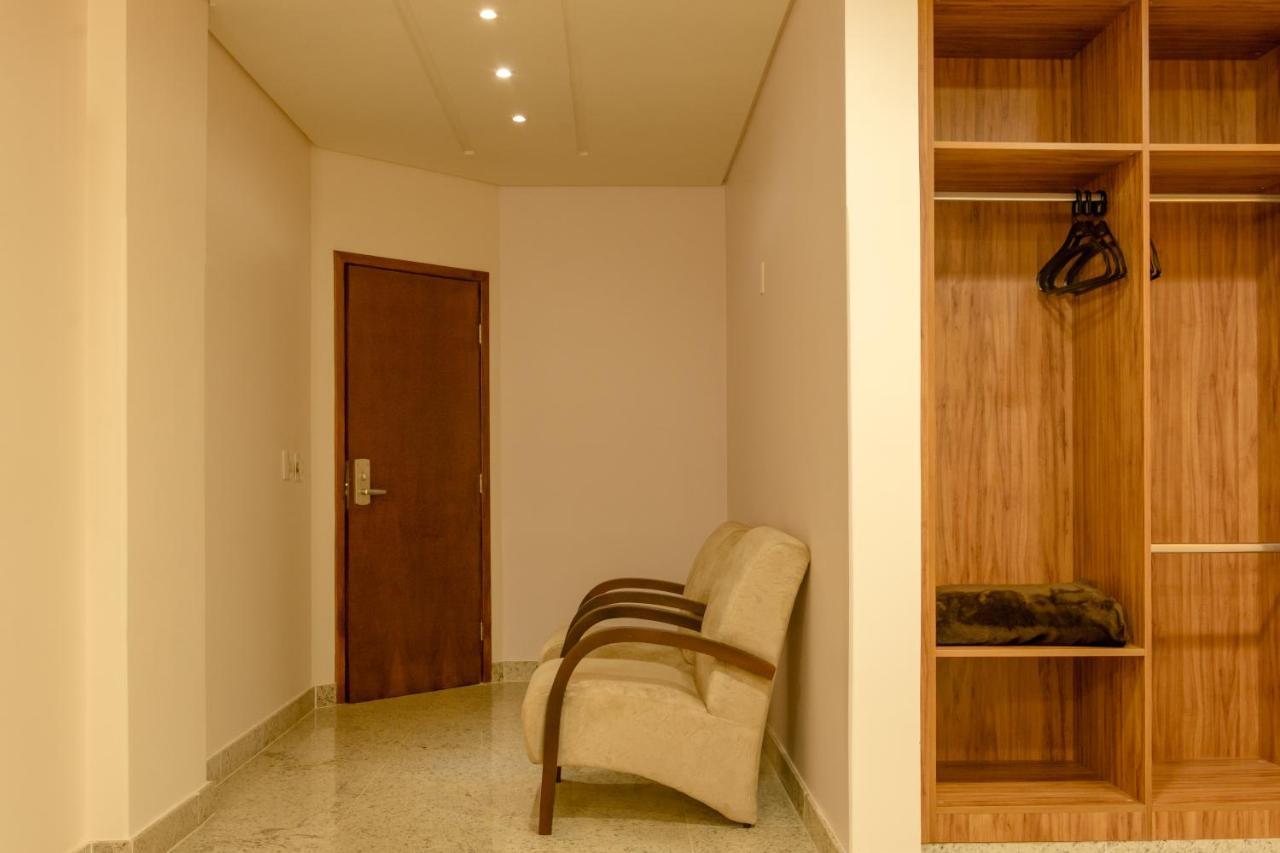 Lindoya Hotel Catalão Exteriör bild
