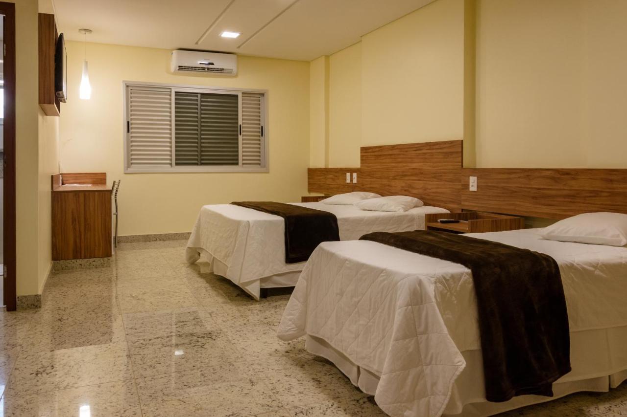 Lindoya Hotel Catalão Exteriör bild