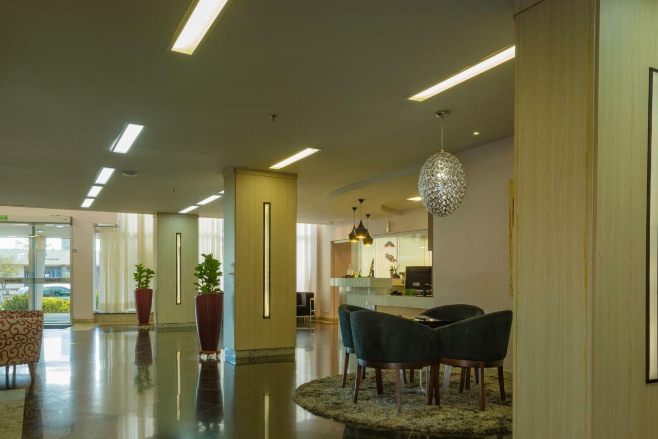 Lindoya Hotel Catalão Exteriör bild