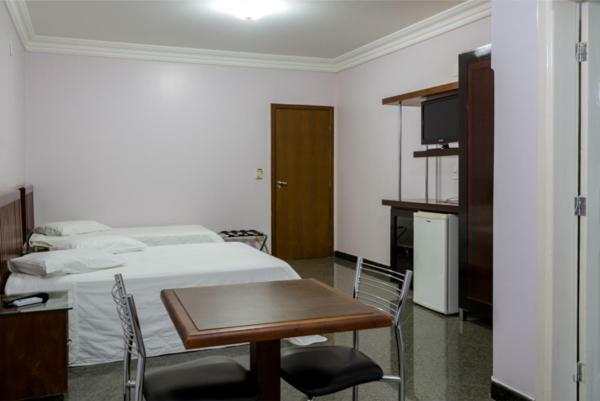 Lindoya Hotel Catalão Exteriör bild