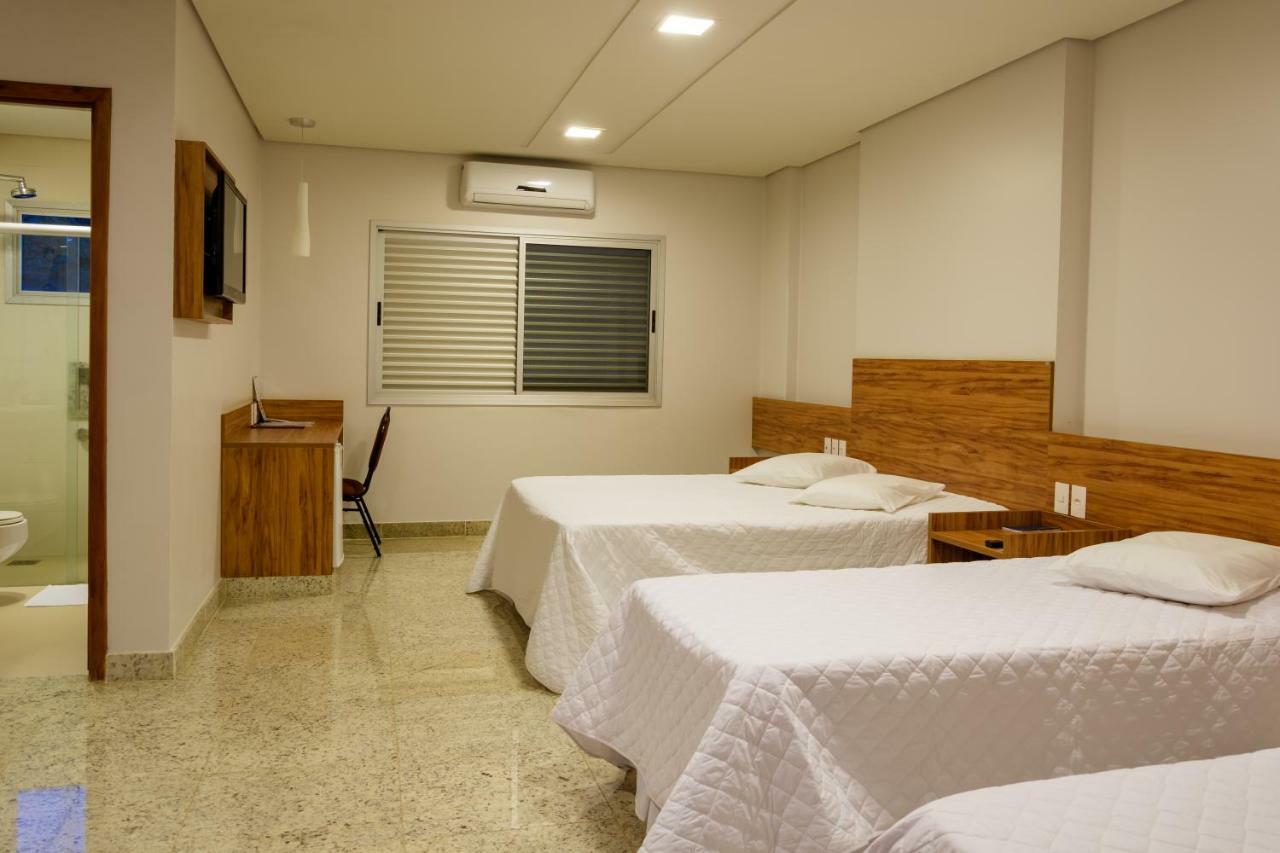 Lindoya Hotel Catalão Exteriör bild